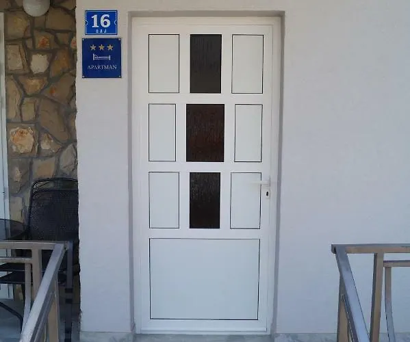 Ivona Διαμέρισμα Stomorska
